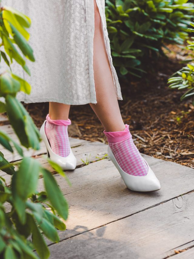 This White-Ass Dotted And Pink Ankle Socks Is Very Exclusive For This Summer 