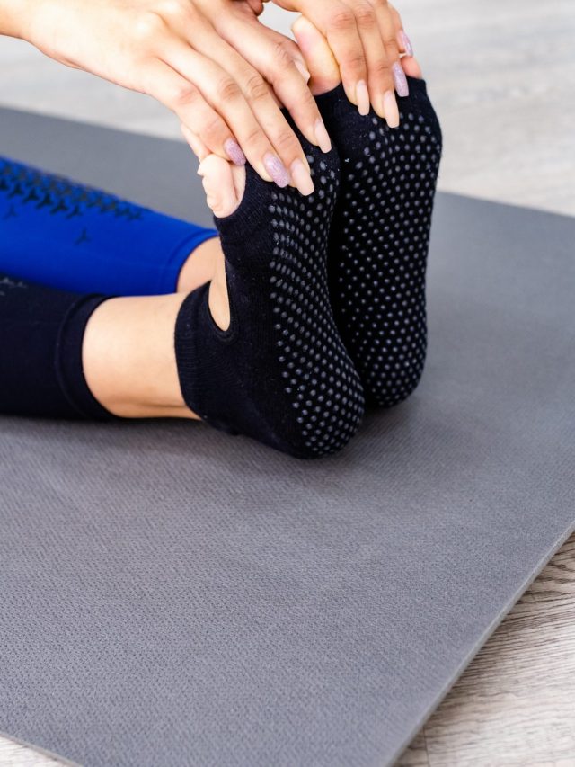 Need The Best Yoga Socks To Boost Your Fitness! Connect With The Sock Manufacturers